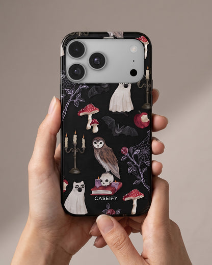 Gothic Halloween Owl Ghost iPhone 18 Pro Case